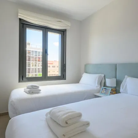 Apartment Brand New 2br With Auto Check-in