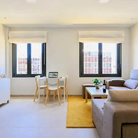 Apartment Brand New 2br With Auto Check-in *