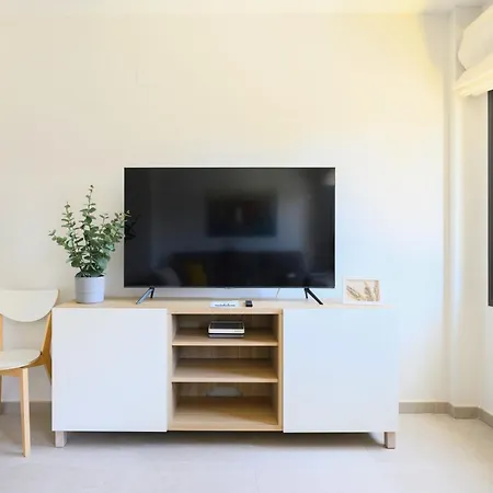 Apartment Brand New 2br With Auto Check-in
