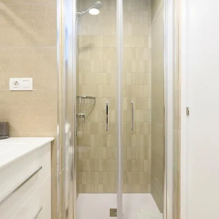 شقة Brand New 2br With Auto Check-in *